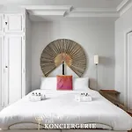 Prestige Parisien Proche De Larc De Triomphe *