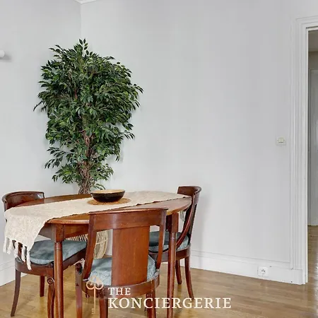 Prestige Parisien Proche De Larc De Triomphe *