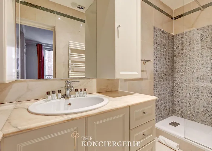 Apartament Prestige Parisien Proche De Larc De Triomphe Paryż