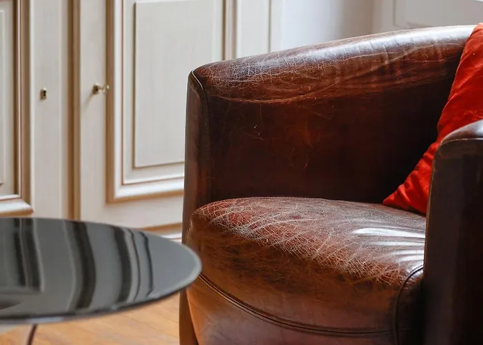 Apartament Prestige Parisien Proche De Larc De Triomphe Paryż