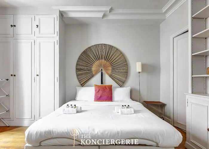 Prestige Parisien Proche De Larc De Triomphe *